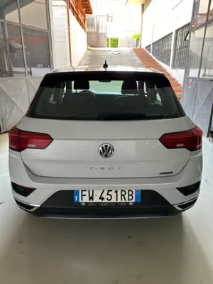 / Volkswagen t-roc